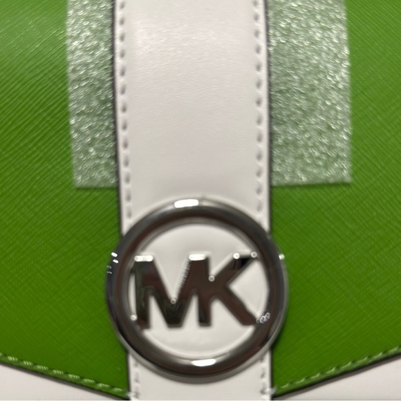 Michael Kors Green NWT crossbody - Picture 4 of 8